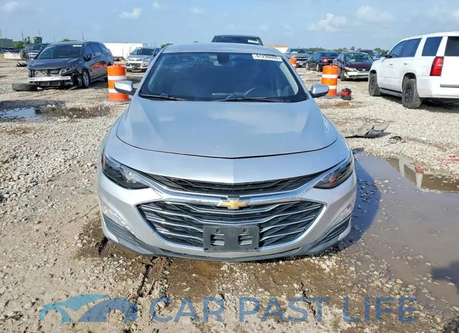 1G1ZD5ST4KF135071# 5