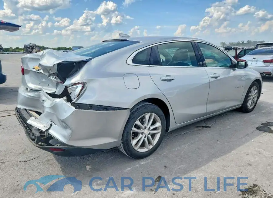 1G1ZD5ST8JF152826# 3