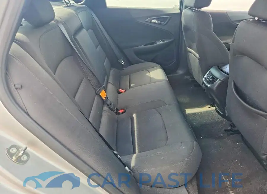 1G1ZD5ST8JF152826# 10