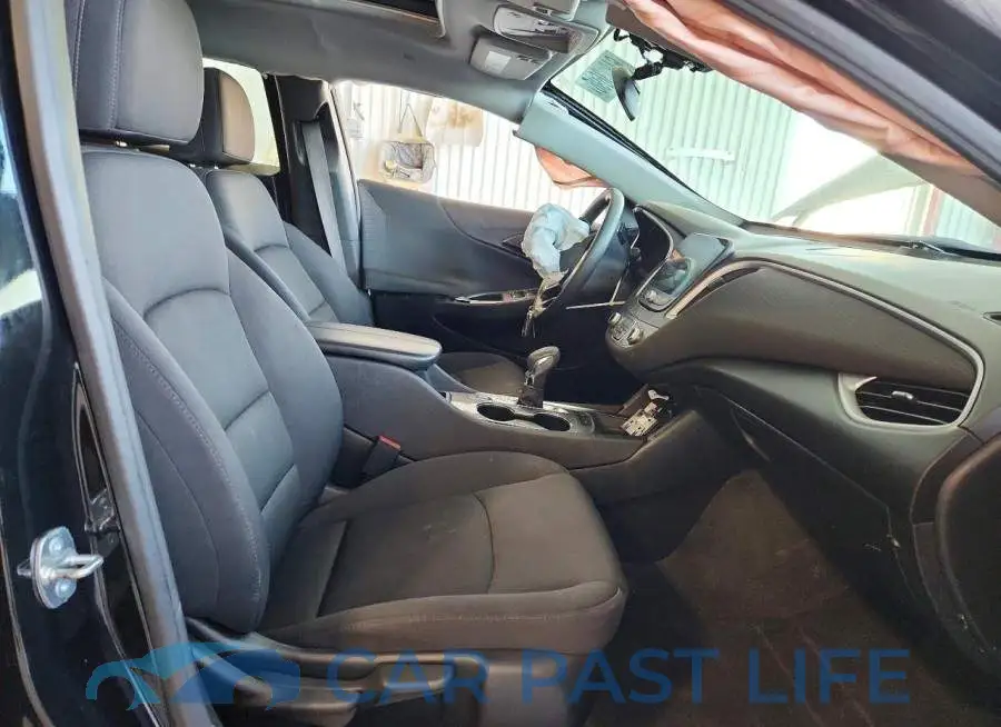 1G1ZD5ST8RF171789# 7