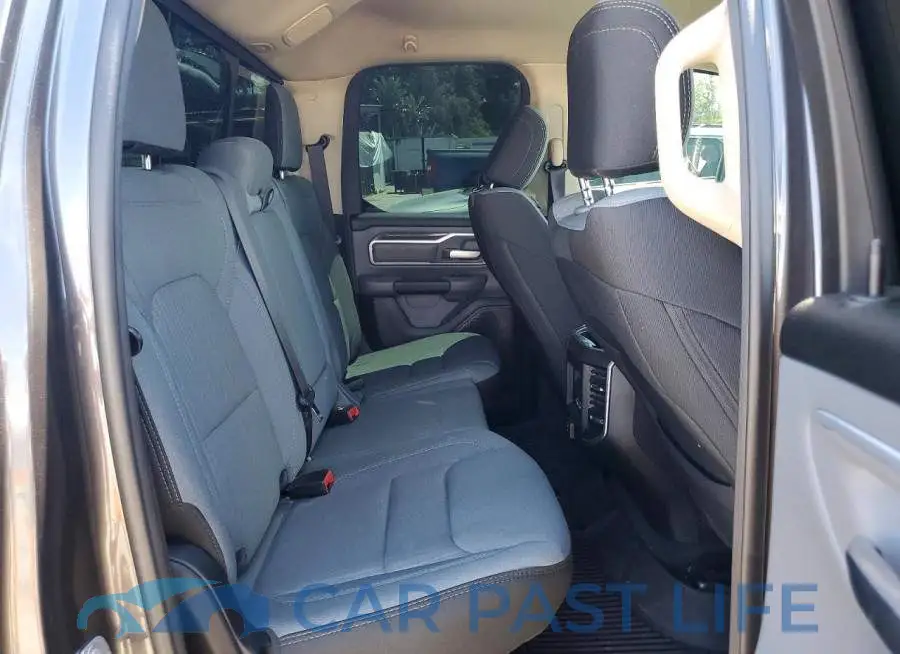 1C6SRFBT2LN315972# 10
