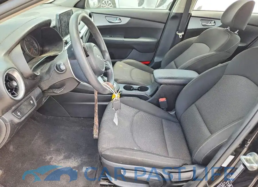 3KPF24AD5PE565259# 7