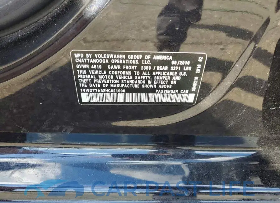 1VWDT7A32HC021000# 12