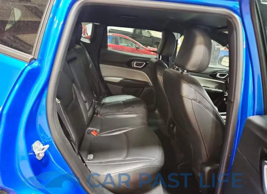 3C4NJDCN3ST605329# 11