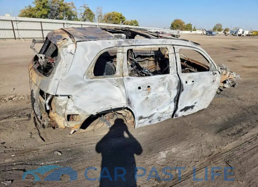 W1N4M4HB4LW025156# 3