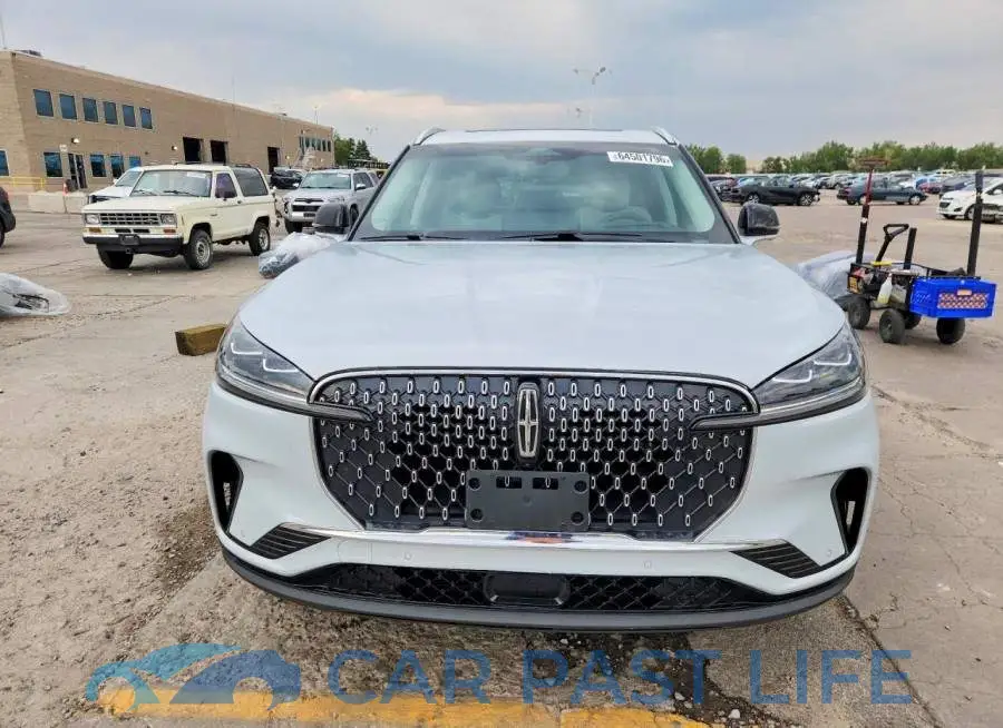 5LM5J7XC9SGL18228# 5