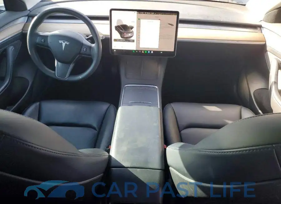 5YJ3E1EB6NF357335# 8
