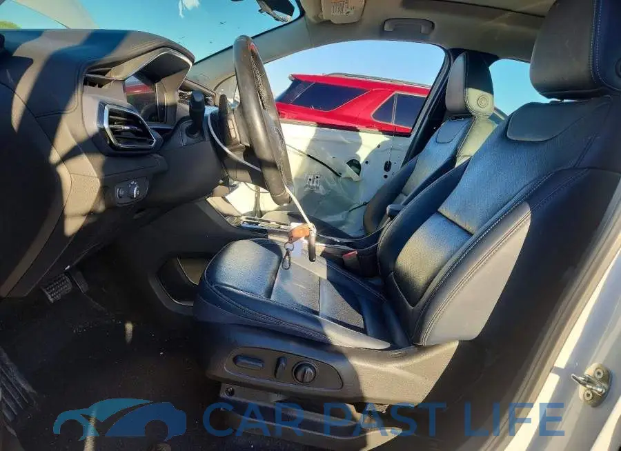 1G1FZ6S08P4201091# 7
