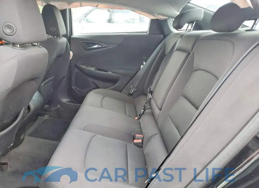 1G1ZB5ST6HF251256# 10