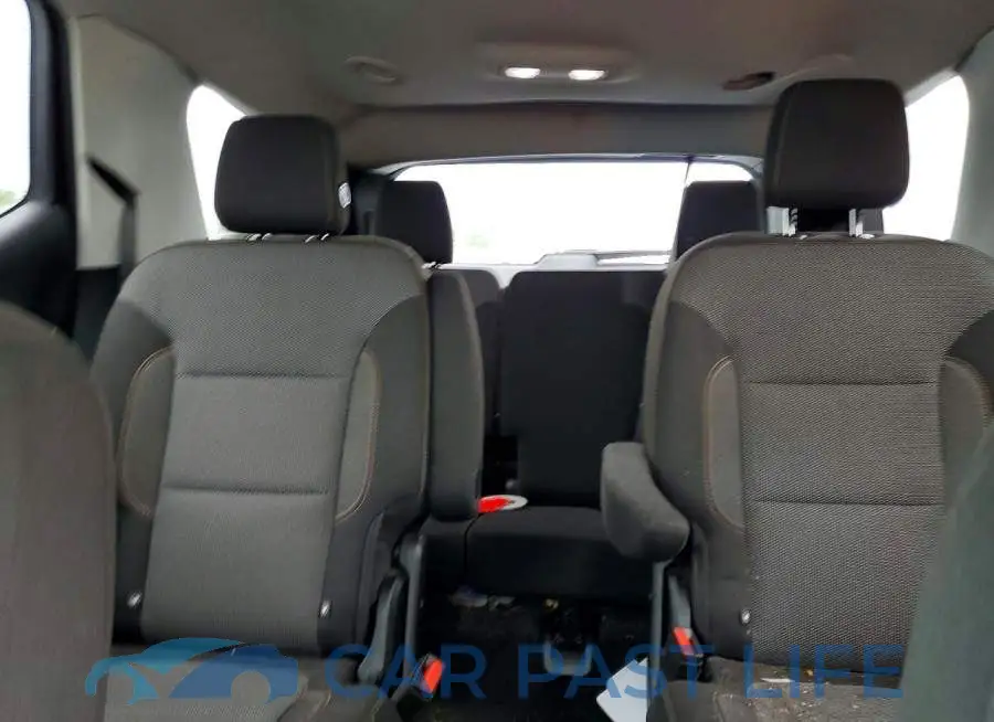 1GNEVGKW9JJ167185# 10