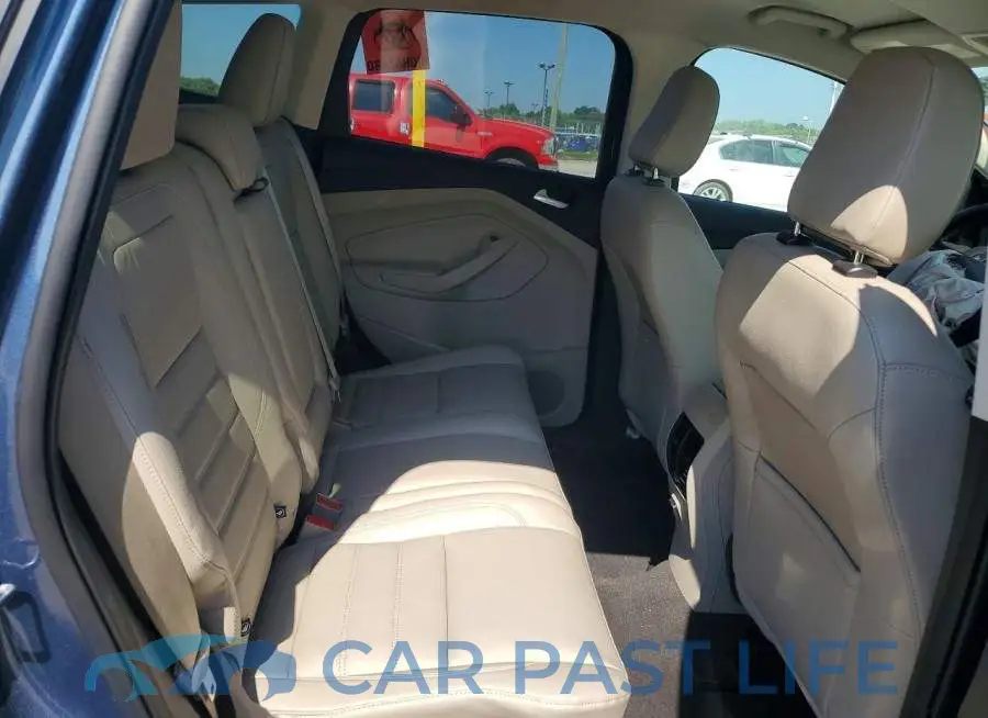 1FMCU0HD0JUB08858# 11