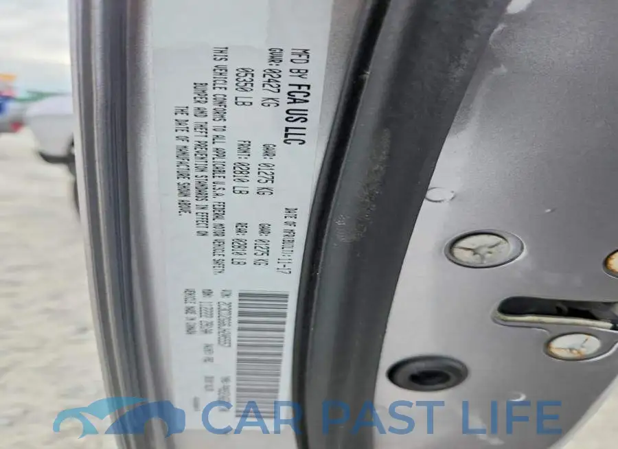 2C3CDZGG6JH205557# 12