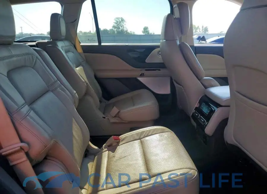 5LM5J7XC3LGL14094# 11