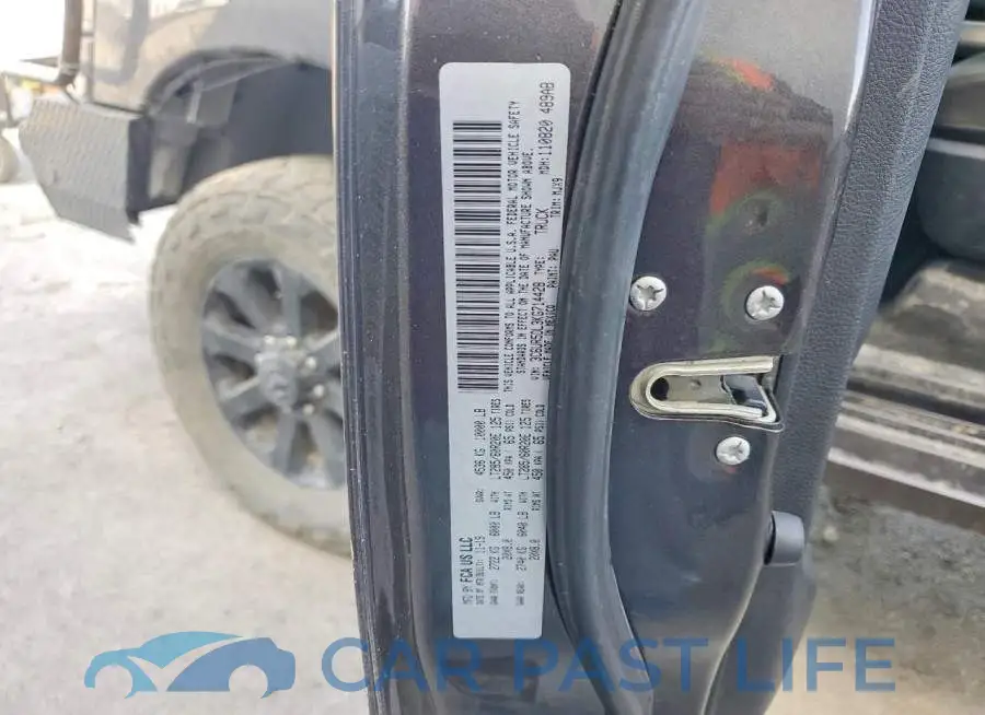 3C6UR5DL3KG714428# 12