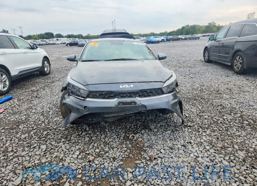 3KPF24AD0RE824212# 5
