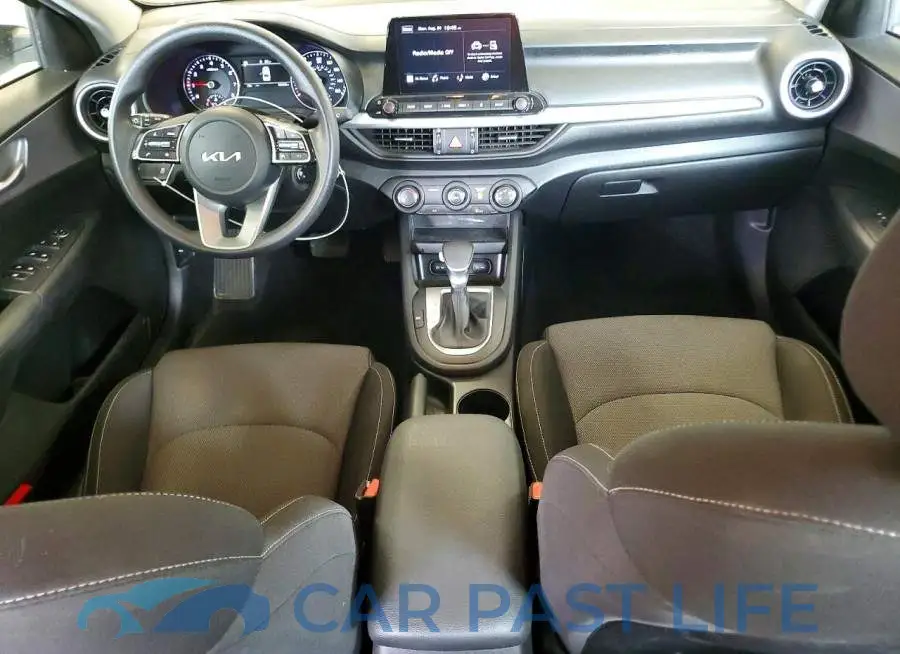 3KPF24AD2PE593973# 8