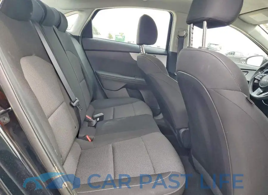 3KPF24AD9RE729115# 10