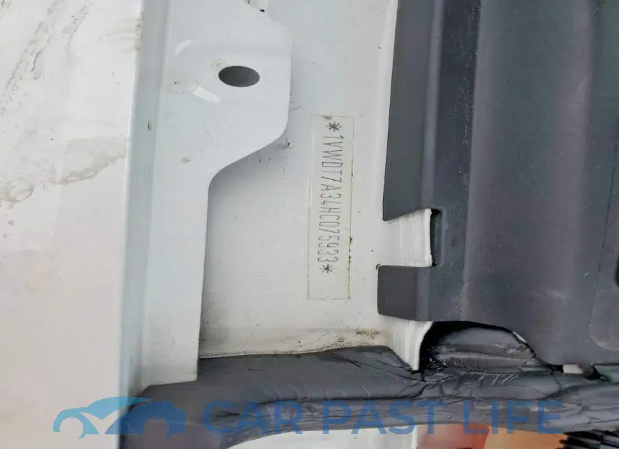 1VWDT7A34HC075933# 12