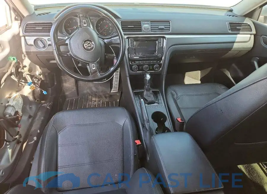 1VWDT7A3XHC007426# 8