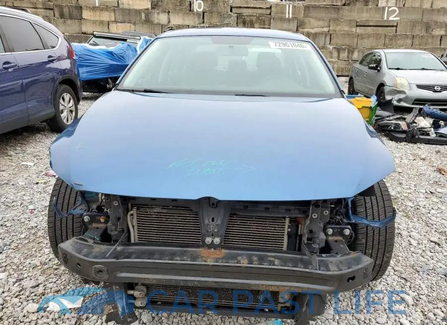 3VW167AJ2HM411358# 5