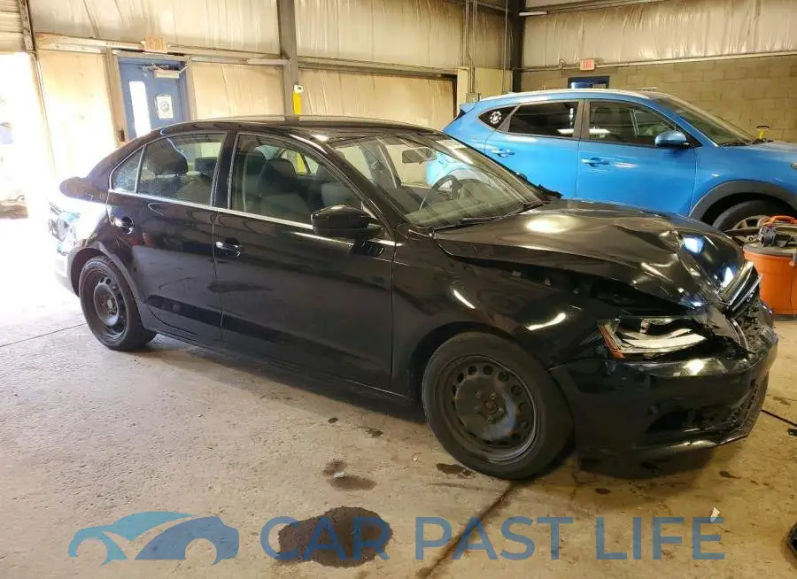 3VW2B7AJ5HM273119# 4