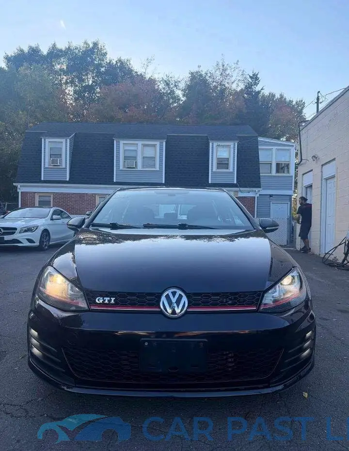 3VW547AU6HM043784# 5