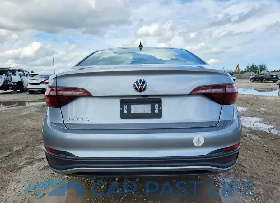 3VW5M7BU4RM044643# 6