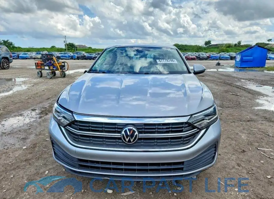 3VW5M7BU4RM044643# 5