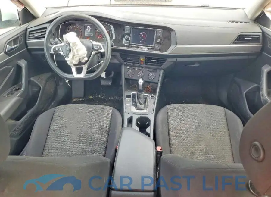 3VWCB7BU9KM213834# 8