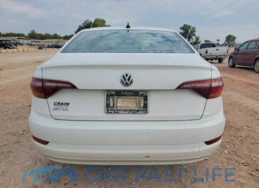 3VWCB7BU9KM213834# 6