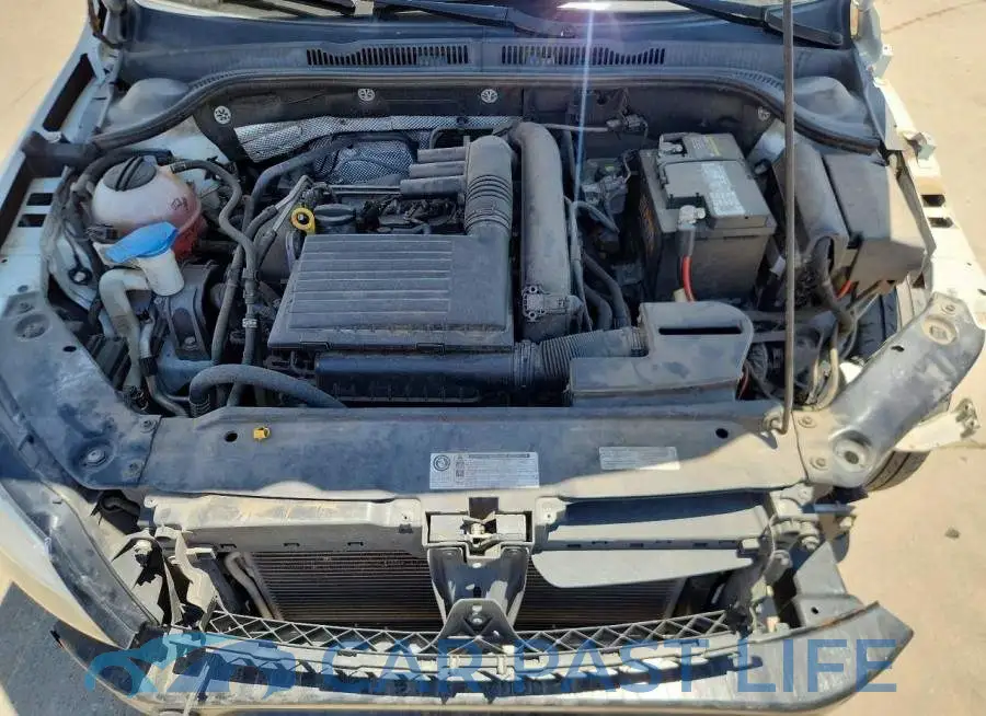 3VWDB7AJ8HM313136# 11