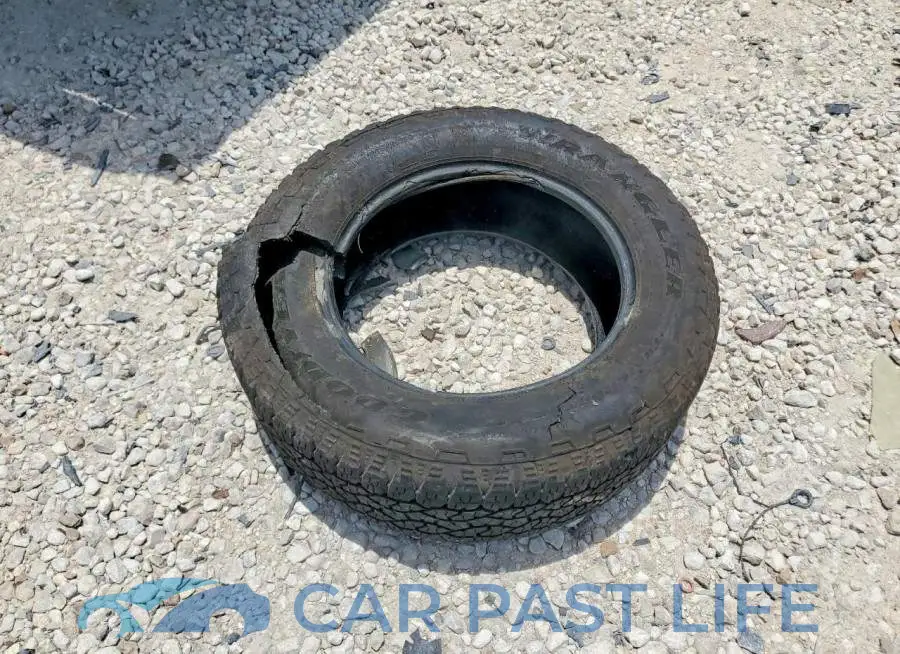 1GT49REY2LF105649# 12