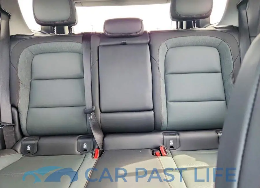 3GKALYEG4TL367074# 10