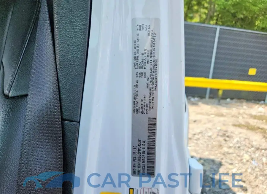 1C4HJXEG8PW545501# 12