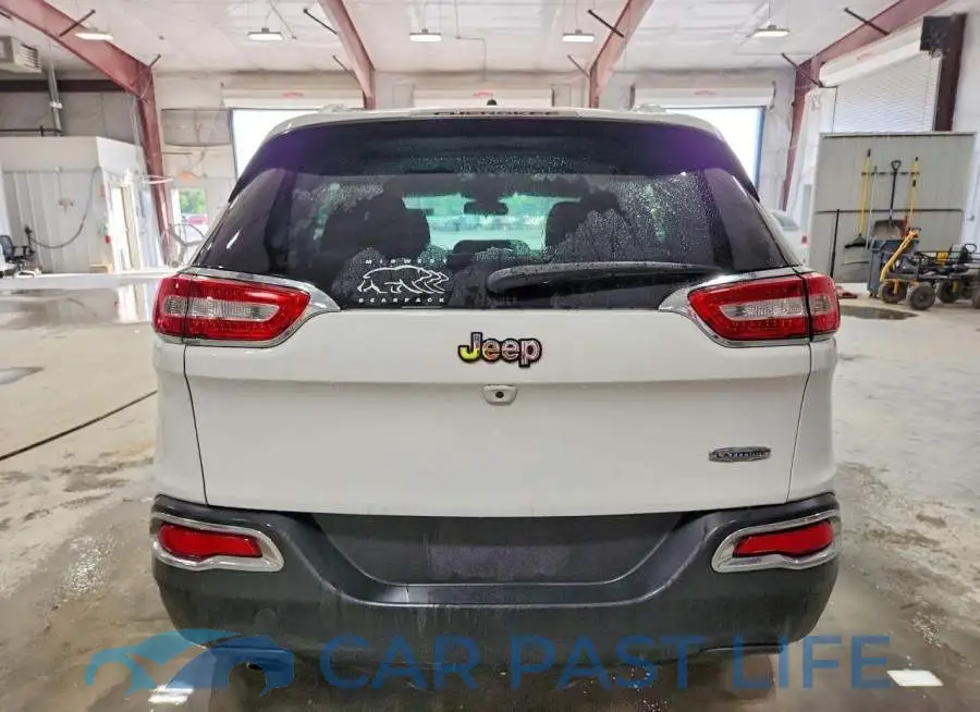 1C4PJLCB2JD606596# 6