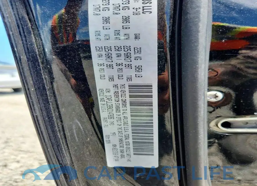 1C4PJLCB9KD147696# 13