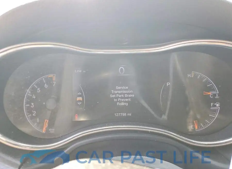 1C4RJEAG9HC813232# 9