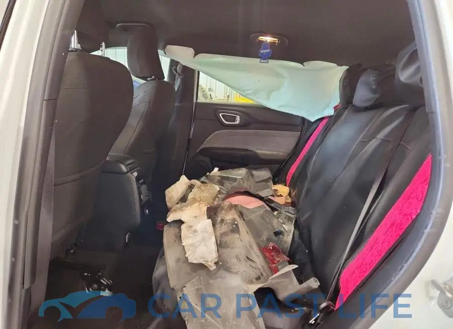 3C4NJDAN0RT161260# 11