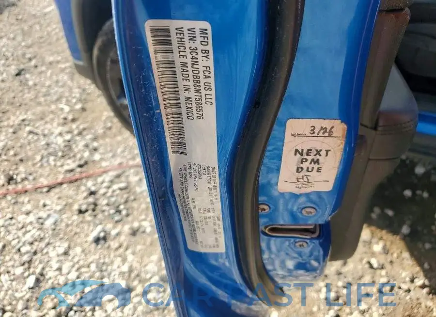 3C4NJDBB8MT586576# 12