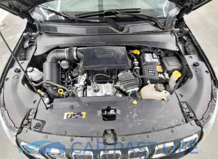 3C4NJDBN8RT175423# 12