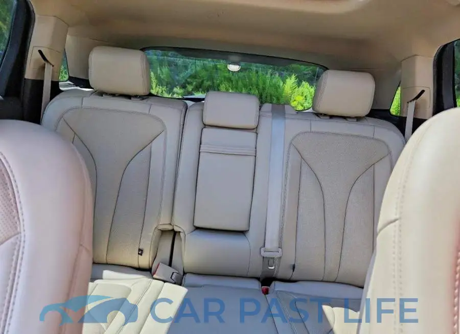 2LMPJ8LR4HBL40489# 10