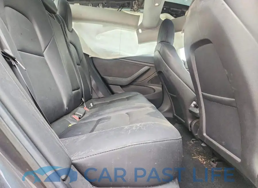 5YJ3E1EB5JF186944# 10