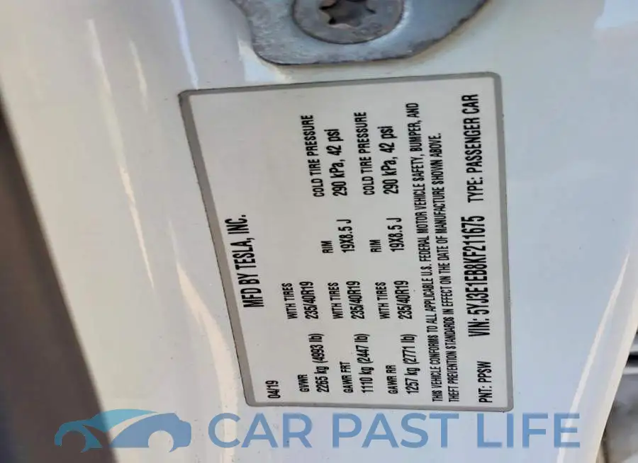 5YJ3E1EB8KF211675# 12