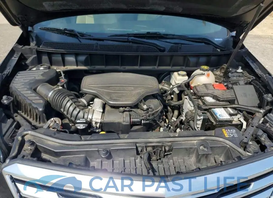 1GYKNARS1JZ139615# 11