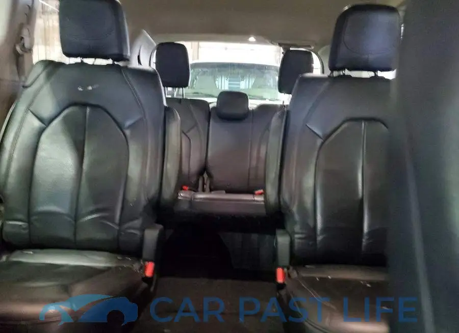 2C4RC1EG5HR832946# 10