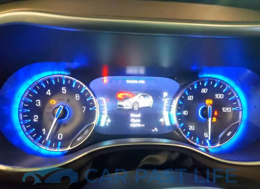 2C4RC1EG5HR832946# 9