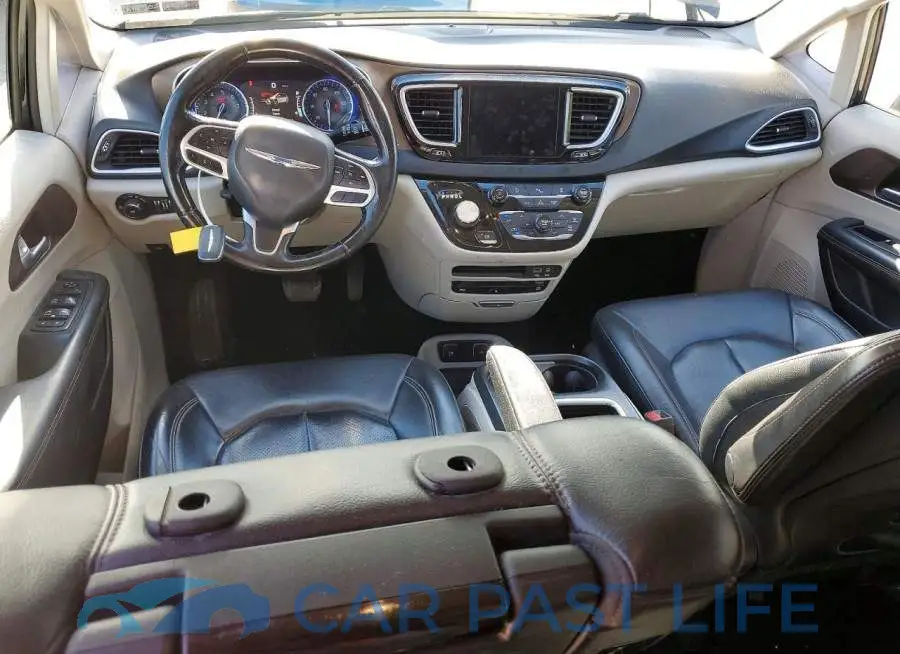 2C4RC1EG7JR227560# 8