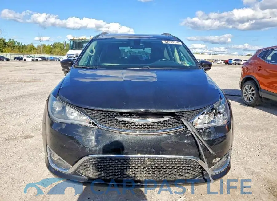 2C4RC1EG7JR227560# 5