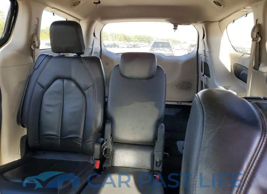 2C4RC1EG7JR227560# 10