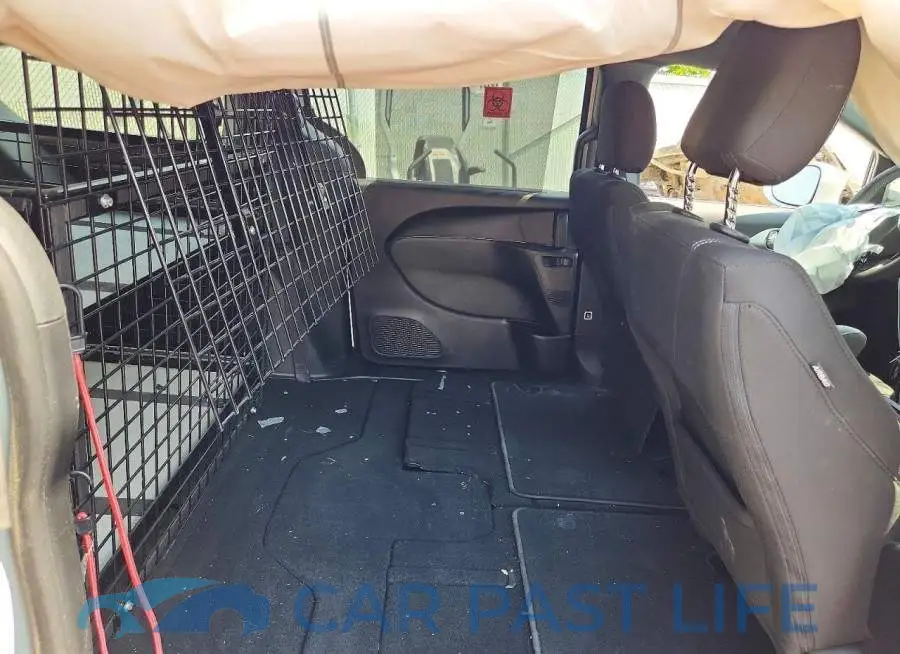 2C4RC1FG9NR158052# 10
